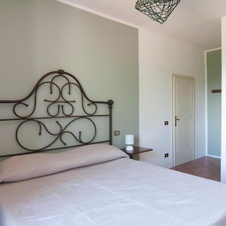 リパルベッラ Agriturismo Terenzanaアパートホテル エクステリア 写真