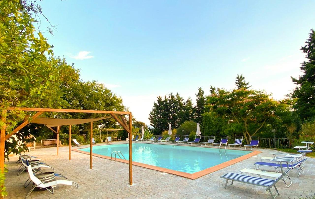 リパルベッラ Agriturismo Terenzanaアパートホテル エクステリア 写真