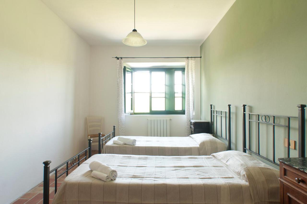 リパルベッラ Agriturismo Terenzanaアパートホテル エクステリア 写真