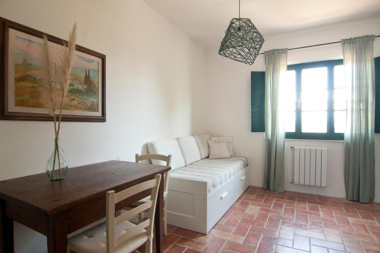 リパルベッラ Agriturismo Terenzanaアパートホテル エクステリア 写真