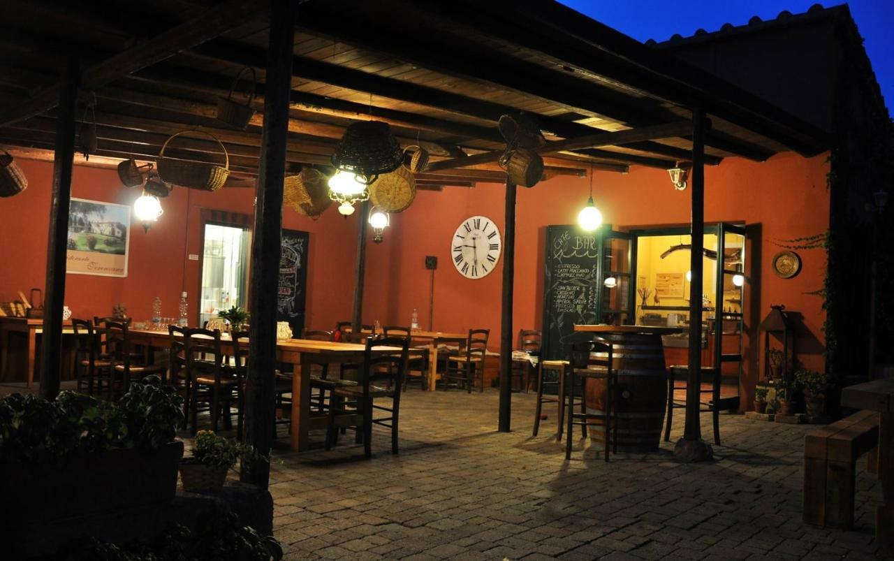 リパルベッラ Agriturismo Terenzanaアパートホテル エクステリア 写真