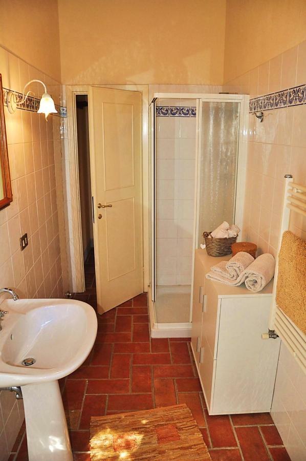 リパルベッラ Agriturismo Terenzanaアパートホテル エクステリア 写真